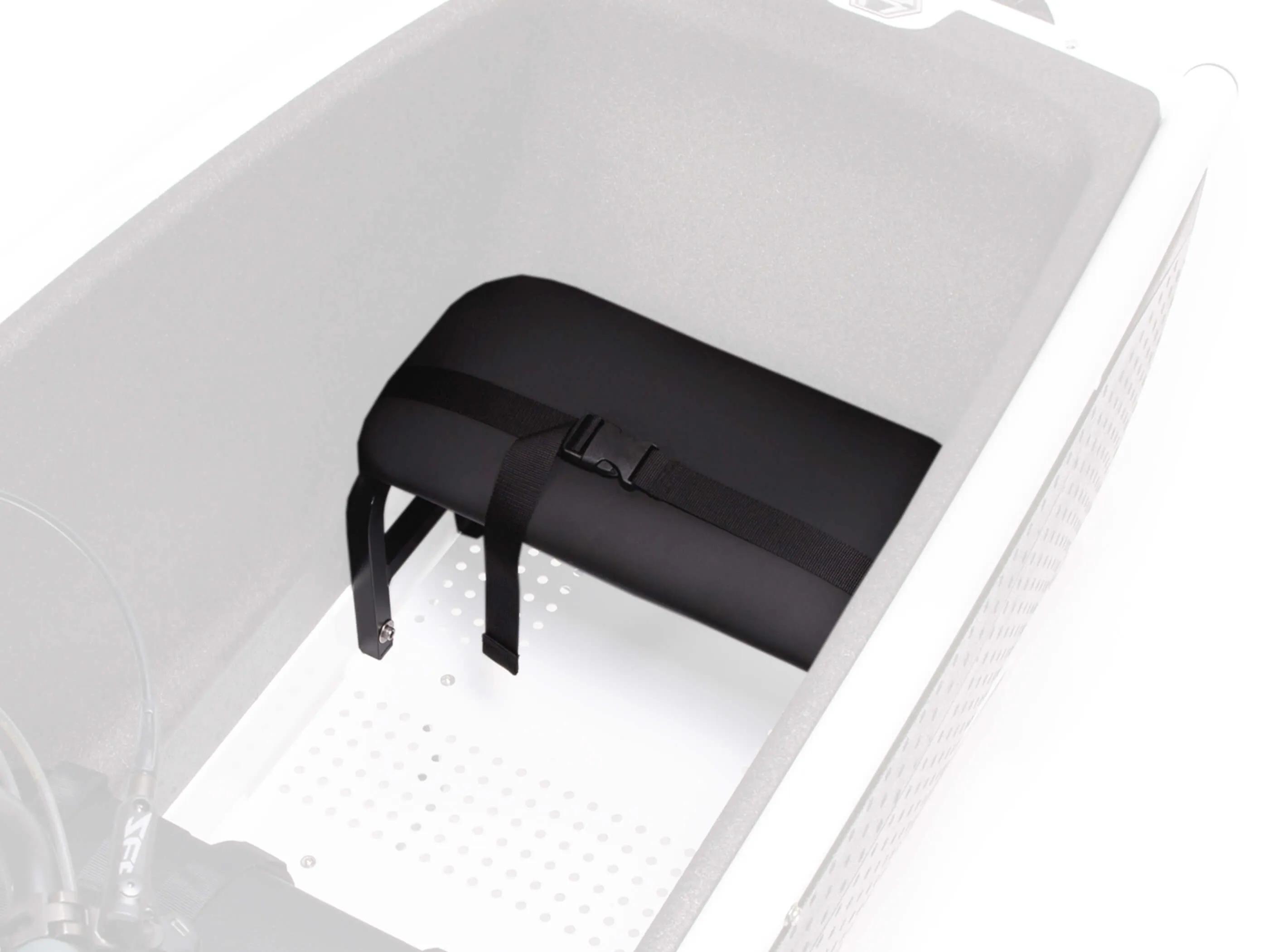 UA_family_extra-bench_2_WEB.jpg