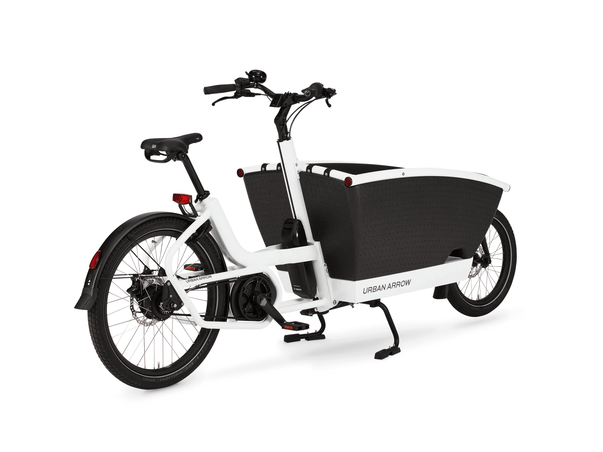 UA-family-performance-plus-white-F4_WEB.png