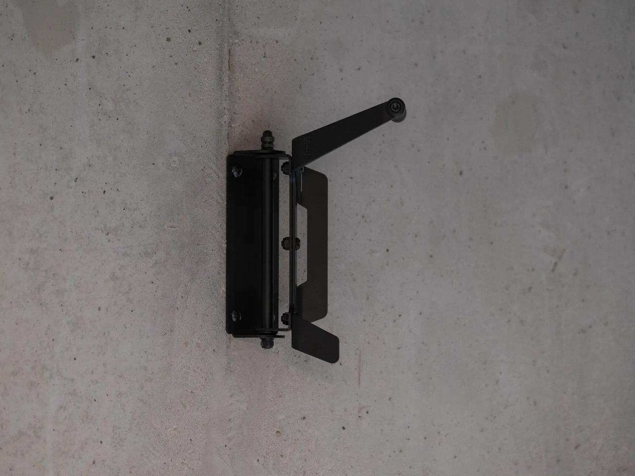 ParkingLot Swivel vertical bike storage