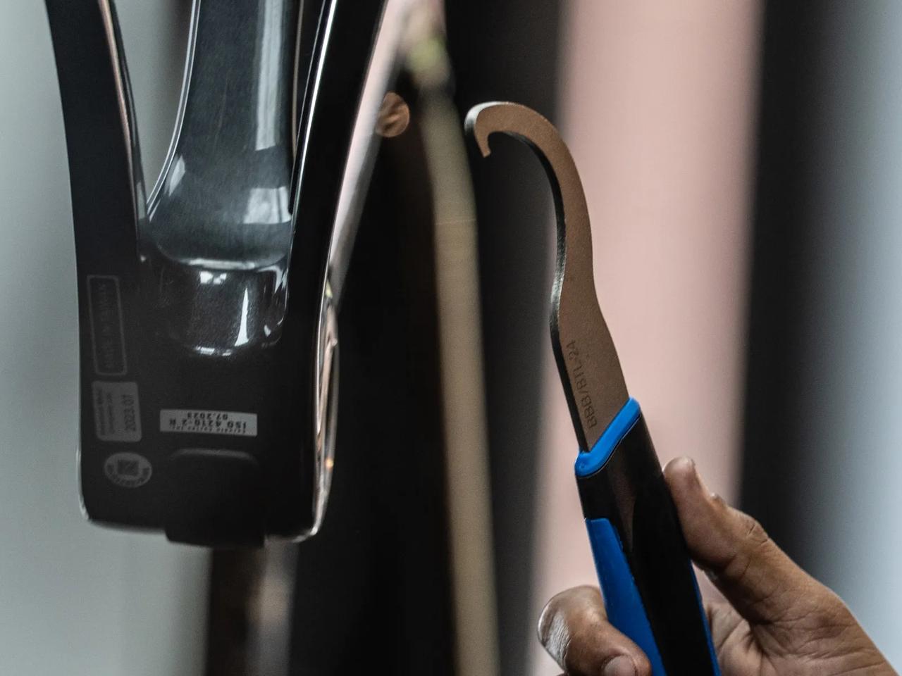 Outil de boîtier de pédalier MultiHook