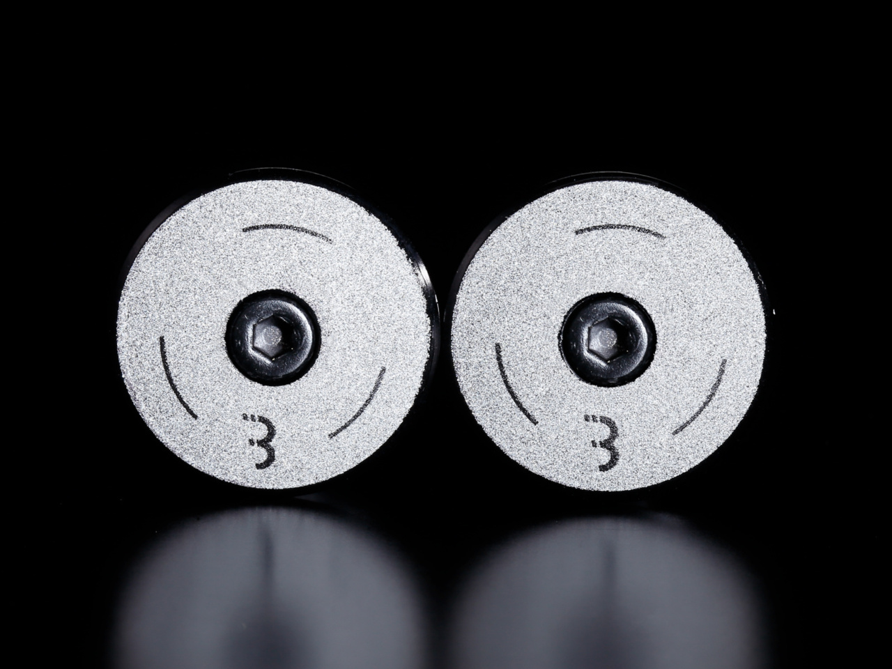 Screw On Alu Reflective